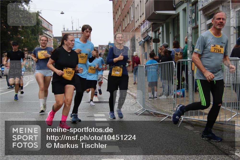 13.09.2026 - Kiel Lauf Markus Tischler http://msf.ph/oto/10451224 13.09.2026 09:43:53 Fleethörn 793, 1053, 5857, 6550, 12437, 7744 meine-sportfotos.de