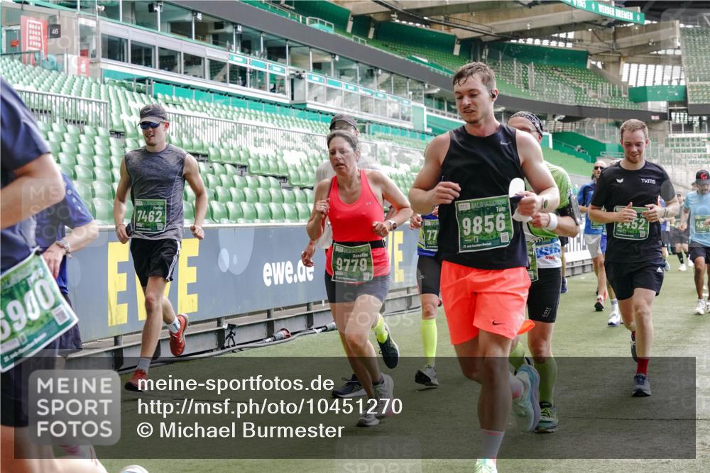 13.09.2026 - 21. swb-Marathon Bremen Michael Burmester http://msf.ph/oto/10451270 13.09.2026 13:09:39 Laufen im Stadion 164, 383, 391, 448, 532, 549, 563, 625, 813, 869, 884, 898, 1025, 1072, 1124, 1150, 1180, 1289, 1398, 1559, 1855, 1867, 1880, 1899, 2041, 2202, 2208, 2229, 2232, 2243, 2268, 2339, 2380, 2413, 2429, 2441, 2467, 2471, 2525, 2530, 2553, 2573, 2594, 2635, 2682, 2692, 2714, 2717, 2727, 2785, 2823, 2841, 2897, 2920, 2930, 2931, 2941, 3032, 3063, 3086, 3089, 3122, 3291, 3316, 3327, 3333, 3398, 3437, 3707, 3769, 109 meine-sportfotos.de
