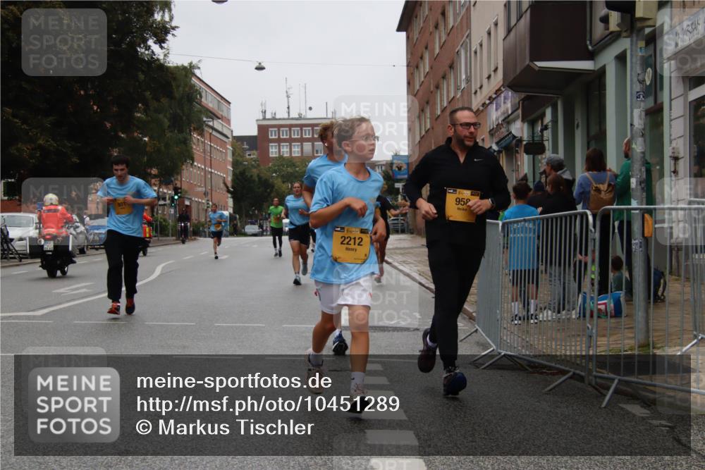 13.09.2026 - Kiel Lauf Markus Tischler http://msf.ph/oto/10451289 13.09.2026 09:44:05 Fleethörn 801, 38, 2212, 14, 39, 958 meine-sportfotos.de