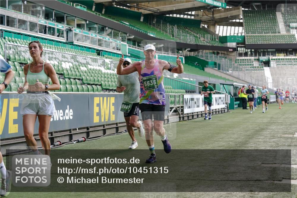13.09.2026 - 21. swb-Marathon Bremen Michael Burmester http://msf.ph/oto/10451315 13.09.2026 12:49:41 Laufen im Stadion 469, 524, 572, 663, 670, 779, 826, 899, 1349, 1513, 1517, 1605, 1723, 1748, 1925, 2052, 2130, 2287, 2288, 2291, 2347, 2360, 2605, 2750, 2844, 2909, 3043, 3110, 3127, 3197, 3276, 3330, 3625, 3647, 3973, 4033, 4082, 4247, 4384, 4732, 4743, 4852, 4898, 4990, 5111, 5314, 5377, 5383, 5424, 5517, 5570, 5585, 5594, 5620, 5636, 5648, 6267, 6652, 6668, 6692, 6842, 6901, 6906, 6951, 7064, 7109, 7115, 7121, 7636, 7876, 8877, 8973, 9035, 9429 meine-sportfotos.de