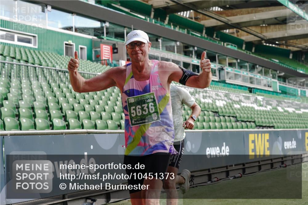 13.09.2026 - 21. swb-Marathon Bremen Michael Burmester http://msf.ph/oto/10451373 13.09.2026 12:49:43 Laufen im Stadion 469, 524, 572, 663, 670, 779, 826, 899, 1349, 1513, 1517, 1605, 1723, 1748, 2052, 2130, 2287, 2288, 2291, 2347, 2360, 2605, 2750, 2844, 2909, 3043, 3110, 3127, 3197, 3276, 3330, 3625, 3647, 3973, 4033, 4082, 4247, 4384, 4732, 4743, 4852, 4898, 4990, 5111, 5314, 5377, 5383, 5424, 5517, 5570, 5585, 5594, 5620, 5636, 5648, 6267, 6652, 6668, 6692, 6842, 6901, 6906, 6951, 7064, 7109, 7115, 7121, 7636, 7876, 8877, 8973, 9035, 9429 meine-sportfotos.de
