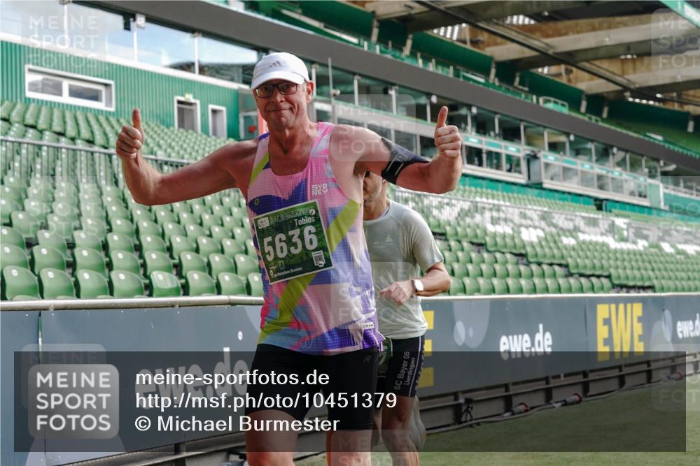 13.09.2026 - 21. swb-Marathon Bremen Michael Burmester http://msf.ph/oto/10451379 13.09.2026 12:49:43 Laufen im Stadion 469, 524, 572, 663, 670, 779, 826, 899, 1349, 1513, 1517, 1605, 1723, 1748, 2052, 2130, 2287, 2288, 2291, 2347, 2360, 2605, 2750, 2844, 2909, 3043, 3110, 3127, 3197, 3276, 3330, 3625, 3647, 3973, 4033, 4082, 4247, 4384, 4732, 4743, 4852, 4898, 4990, 5111, 5314, 5377, 5383, 5424, 5517, 5570, 5585, 5594, 5620, 5636, 5648, 6267, 6652, 6668, 6692, 6842, 6901, 6906, 6951, 7064, 7109, 7115, 7121, 7636, 7876, 8877, 8973, 9035, 9429 meine-sportfotos.de