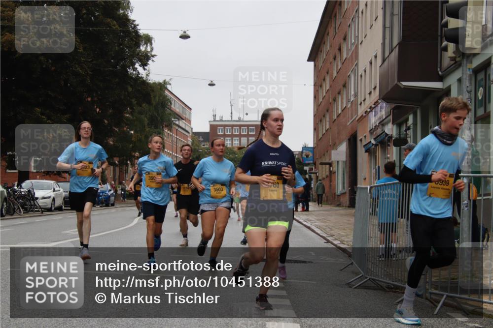 13.09.2026 - Kiel Lauf Markus Tischler http://msf.ph/oto/10451388 13.09.2026 09:44:44 Fleethörn 350, 760, 939, 1224, 3503 meine-sportfotos.de