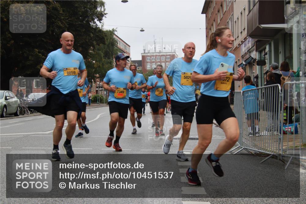 13.09.2026 - Kiel Lauf Markus Tischler http://msf.ph/oto/10451537 13.09.2026 09:45:20 Fleethörn 3923, 8859, 7349, 7911, 5, 39, 5829, 72 meine-sportfotos.de