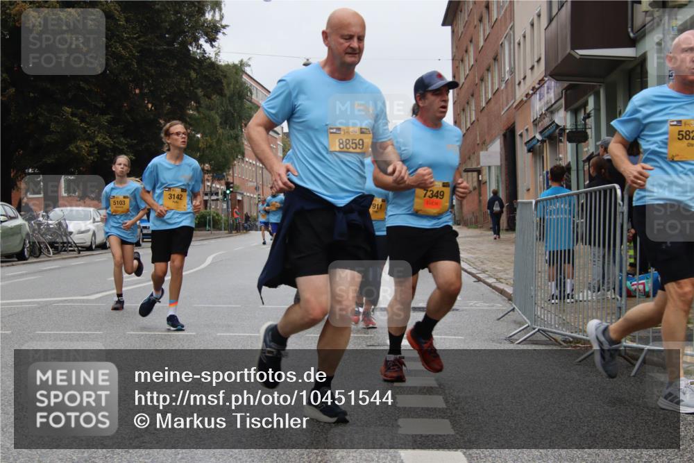 13.09.2026 - Kiel Lauf Markus Tischler http://msf.ph/oto/10451544 13.09.2026 09:45:21 Fleethörn 5103, 3142, 4, 38, 8859, 911, 7349, 29, 582 meine-sportfotos.de