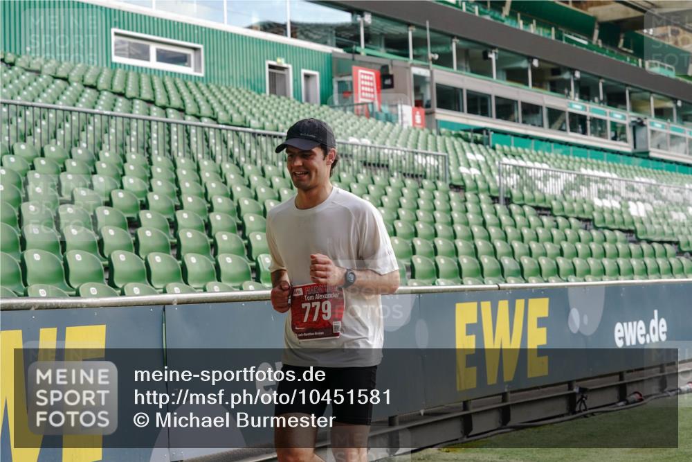 13.09.2026 - 21. swb-Marathon Bremen Michael Burmester http://msf.ph/oto/10451581 13.09.2026 12:50:07 Laufen im Stadion 335, 469, 524, 572, 663, 670, 779, 899, 1510, 1513, 1517, 1605, 1613, 1723, 1748, 1970, 1998, 2052, 2130, 2287, 2288, 2291, 2295, 2347, 2360, 2442, 2444, 2750, 2909, 3043, 3197, 3276, 3330, 3484, 3625, 3647, 3808, 3973, 4023, 4033, 4082, 4247, 4368, 4384, 4559, 4732, 4743, 4852, 4888, 4898, 4990, 5066, 5111, 5155, 5314, 5377, 5383, 5424, 5517, 5532, 5570, 5585, 5594, 5620, 5627, 5636, 5648, 6267, 6471, 6652, 6668, 6692, 6842, 6901, 6906, 7109, 7115, 7121, 7876, 9035 meine-sportfotos.de