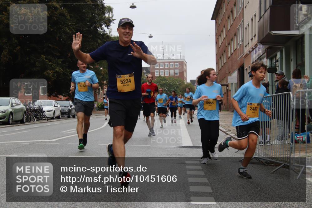 13.09.2026 - Kiel Lauf Markus Tischler http://msf.ph/oto/10451606 13.09.2026 09:45:40 Fleethörn 6732, 39, 5234, 5955, 2482 meine-sportfotos.de
