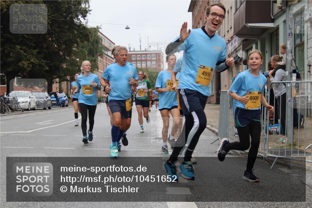 13.09.2026 - Kiel Lauf Markus Tischler http://msf.ph/oto/10451652 13.09.2026 09:45:53 Fleethörn 3052, 7439, 124, 4910, 98, 4909 meine-sportfotos.de