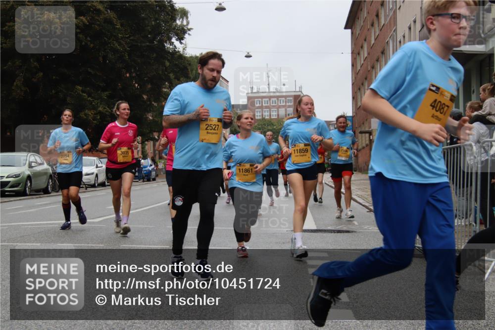 13.09.2026 - Kiel Lauf Markus Tischler http://msf.ph/oto/10451724 13.09.2026 09:46:09 Fleethörn 7754, 3035, 39, 2527, 11861, 11859, 7308, 20, 4087 meine-sportfotos.de