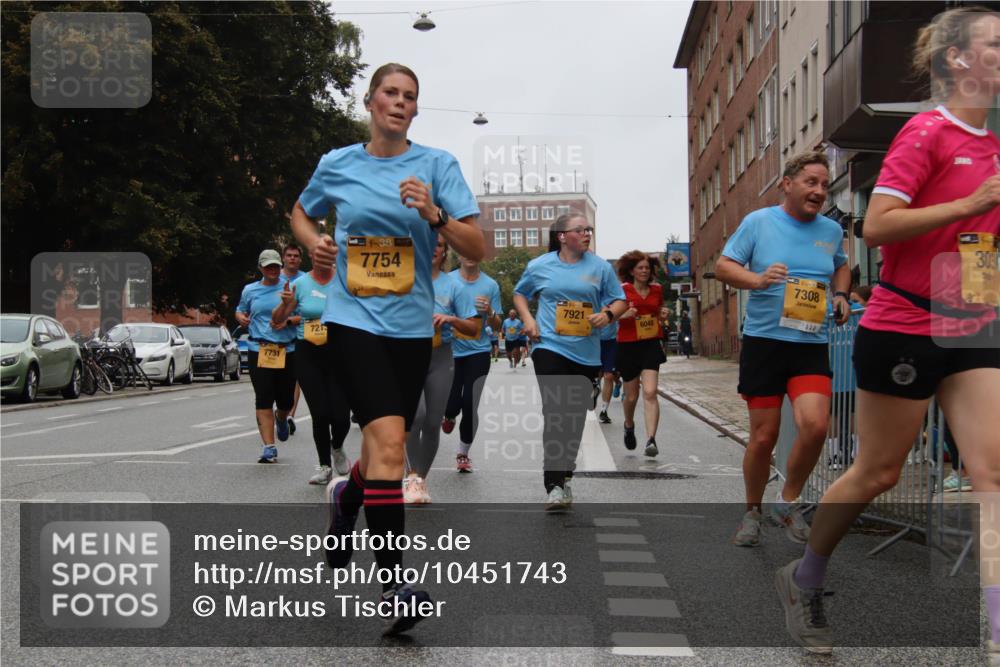 13.09.2026 - Kiel Lauf Markus Tischler http://msf.ph/oto/10451743 13.09.2026 09:46:12 Fleethörn 7731, 721, 1138, 7754, 7921, 6048, 7308, 30 meine-sportfotos.de