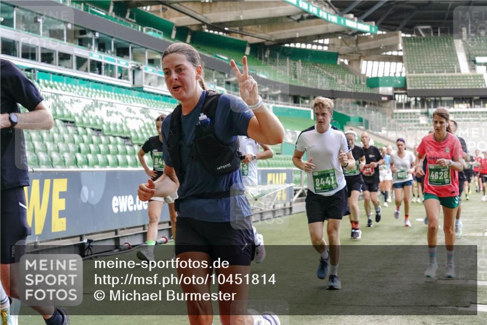 13.09.2026 - 21. swb-Marathon Bremen Michael Burmester http://msf.ph/oto/10451814 13.09.2026 13:09:49 Laufen im Stadion 164, 383, 391, 448, 532, 549, 563, 625, 813, 869, 898, 1025, 1072, 1124, 1150, 1180, 1289, 1398, 1559, 1855, 1867, 1880, 1894, 1899, 1967, 2202, 2208, 2232, 2243, 2268, 2284, 2339, 2342, 2380, 2413, 2429, 2441, 2467, 2471, 2525, 2530, 2553, 2573, 2594, 2654, 2682, 2692, 2714, 2717, 2785, 2819, 2823, 2841, 2897, 2920, 2930, 2931, 2932, 2941, 3032, 3063, 3086, 3089, 3122, 3291, 3316, 3327, 3333, 3370, 3398, 3410, 3437, 3707, 3769, 109 meine-sportfotos.de