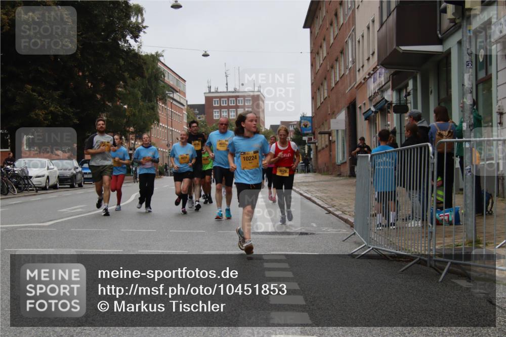 13.09.2026 - Kiel Lauf Markus Tischler http://msf.ph/oto/10451853 13.09.2026 09:46:47 Fleethörn 8231, 4011, 10224, 3629 meine-sportfotos.de