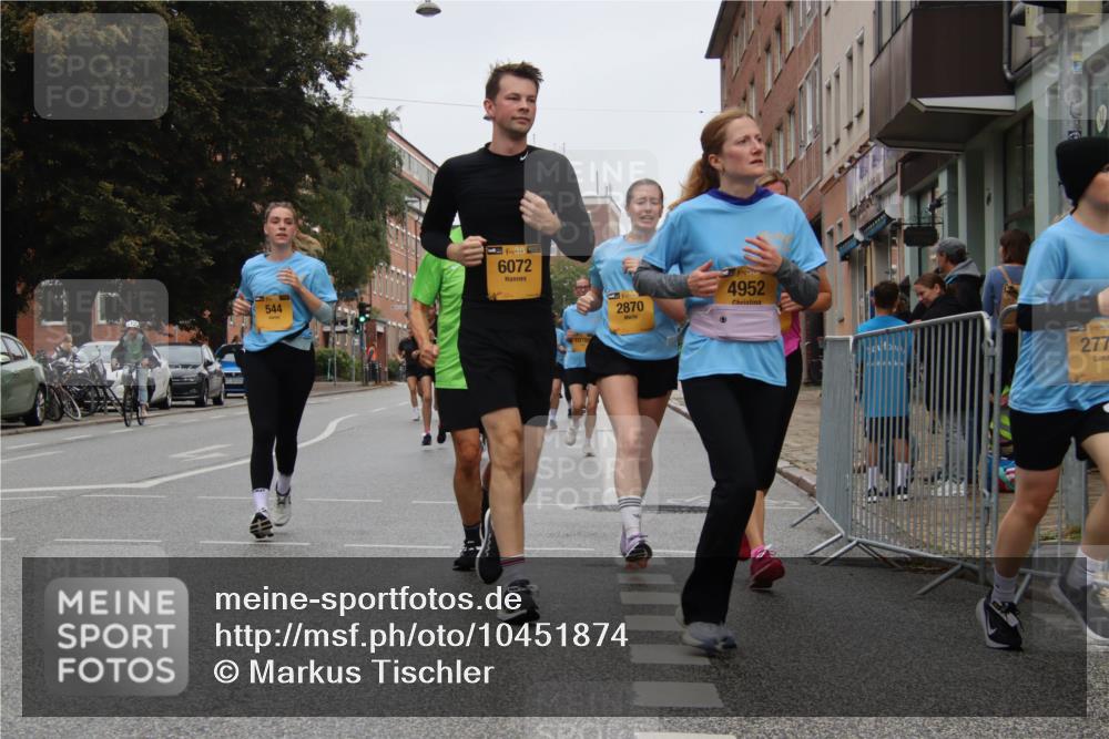 13.09.2026 - Kiel Lauf Markus Tischler http://msf.ph/oto/10451874 13.09.2026 09:46:53 Fleethörn 544, 38, 6072, 39, 2870, 4952, 277 meine-sportfotos.de