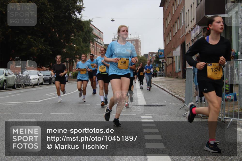13.09.2026 - Kiel Lauf Markus Tischler http://msf.ph/oto/10451897 13.09.2026 09:47:00 Fleethörn 10076, 11654, 4, 39, 466, 1, 88, 1324 meine-sportfotos.de