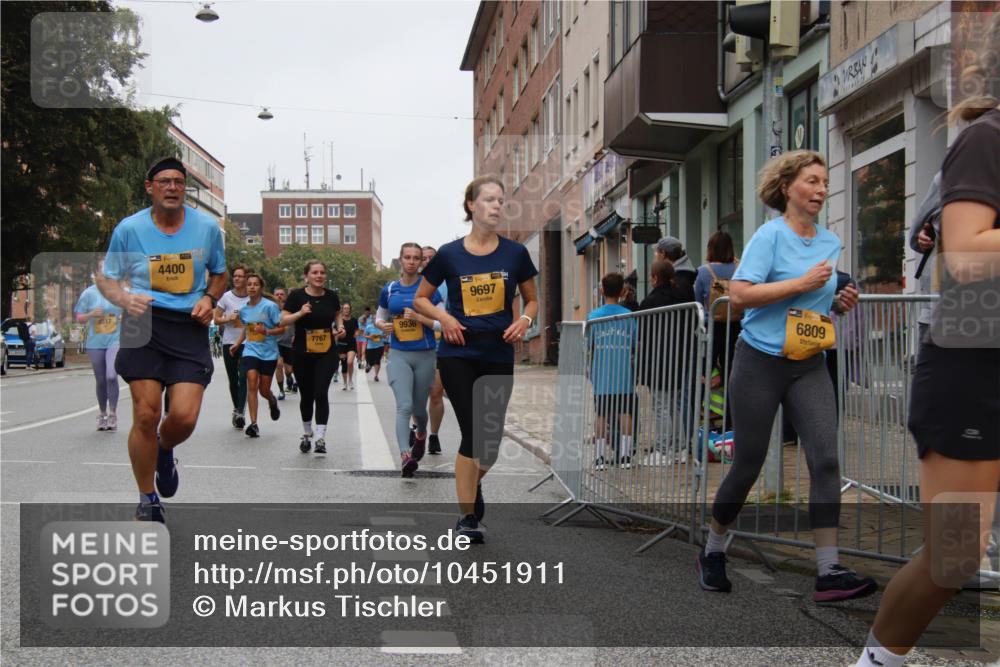 13.09.2026 - Kiel Lauf Markus Tischler http://msf.ph/oto/10451911 13.09.2026 09:47:04 Fleethörn 4400, 9936, 7767, 9697, 6809 meine-sportfotos.de
