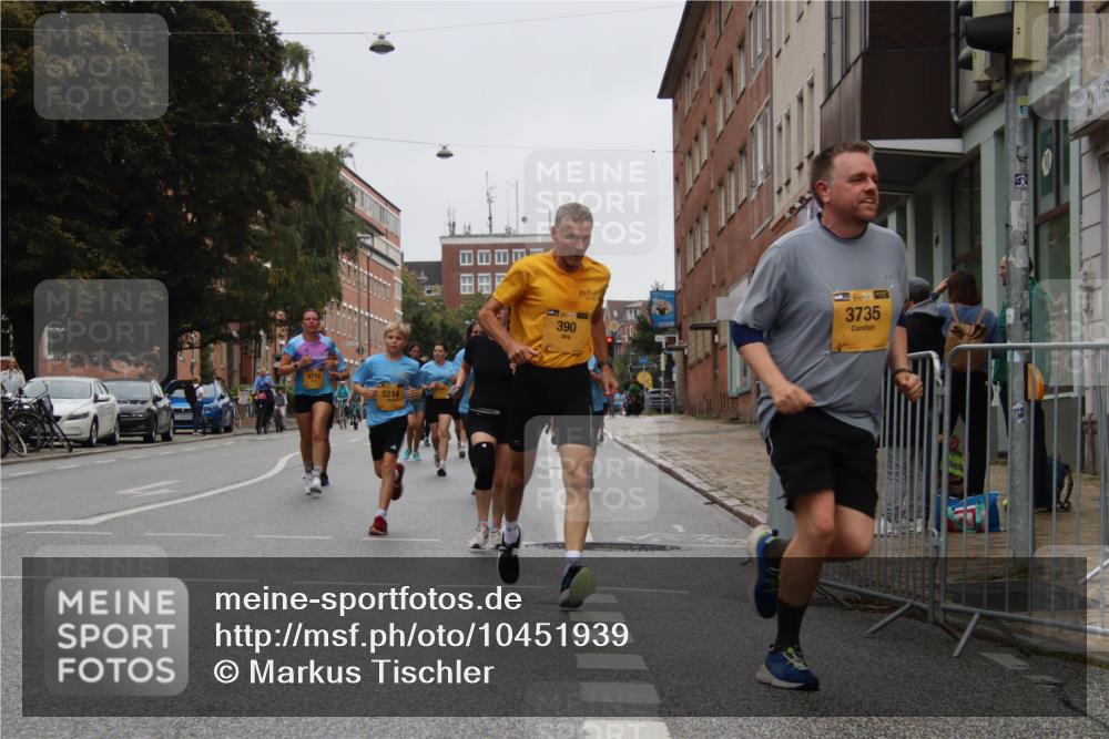 13.09.2026 - Kiel Lauf Markus Tischler http://msf.ph/oto/10451939 13.09.2026 09:47:13 Fleethörn 4710, 5214, 390, 39, 3735 meine-sportfotos.de