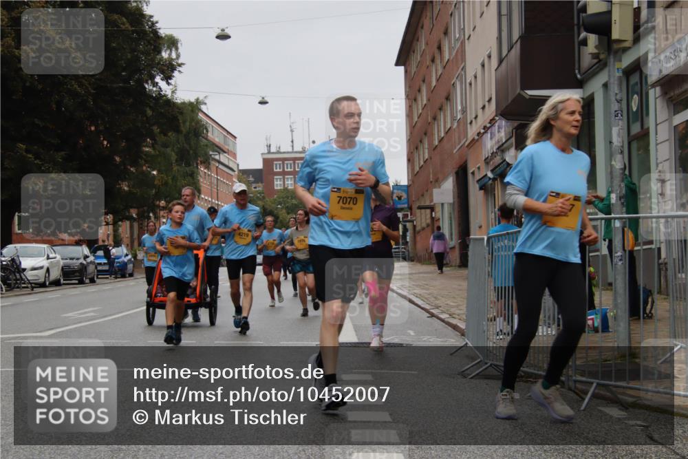 13.09.2026 - Kiel Lauf Markus Tischler http://msf.ph/oto/10452007 13.09.2026 09:47:35 Fleethörn 4219, 2755, 1976, 539, 7070 meine-sportfotos.de