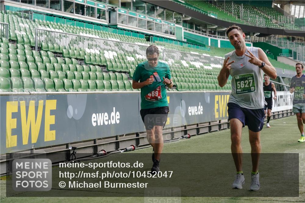 13.09.2026 - 21. swb-Marathon Bremen Michael Burmester http://msf.ph/oto/10452047 13.09.2026 12:50:26 Laufen im Stadion 335, 469, 524, 663, 670, 771, 779, 899, 1510, 1513, 1517, 1605, 1613, 1723, 1748, 1970, 1998, 2052, 2130, 2288, 2291, 2295, 2347, 2360, 2442, 2444, 2750, 2909, 3043, 3197, 3330, 3484, 3625, 3647, 3808, 3959, 3973, 4023, 4033, 4247, 4368, 4384, 4473, 4559, 4743, 4852, 4888, 4990, 5066, 5111, 5155, 5314, 5377, 5383, 5521, 5532, 5570, 5585, 5594, 5620, 5627, 5636, 5648, 5696, 6267, 6471, 6652, 6668, 6692, 6842, 6901, 6906, 7109, 7115, 7121, 8033 meine-sportfotos.de