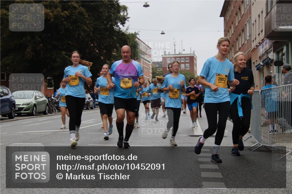 13.09.2026 - Kiel Lauf Markus Tischler http://msf.ph/oto/10452091 13.09.2026 09:48:10 Fleethörn 126, 1559, 6362, 1561, 5185, 2852 meine-sportfotos.de