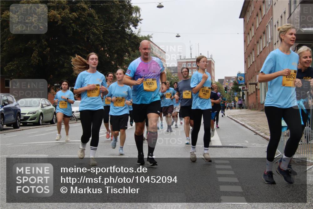 13.09.2026 - Kiel Lauf Markus Tischler http://msf.ph/oto/10452094 13.09.2026 09:48:10 Fleethörn 12614, 7559, 6362, 1561, 5784, 5185, 2852 meine-sportfotos.de