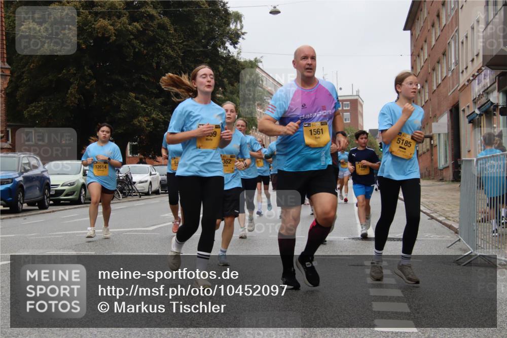 13.09.2026 - Kiel Lauf Markus Tischler http://msf.ph/oto/10452097 13.09.2026 09:48:11 Fleethörn 12614, 59, 362, 39, 1561, 39, 5185 meine-sportfotos.de