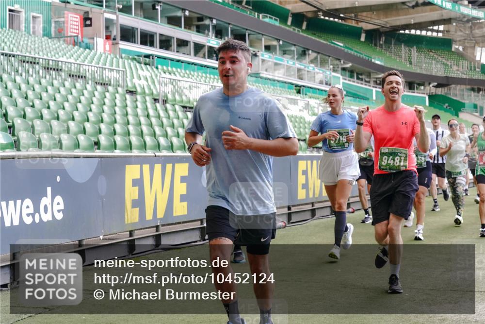13.09.2026 - 21. swb-Marathon Bremen Michael Burmester http://msf.ph/oto/10452124 13.09.2026 13:09:56 Laufen im Stadion 164, 383, 391, 448, 532, 549, 563, 625, 813, 869, 898, 1025, 1072, 1124, 1150, 1180, 1398, 1738, 1855, 1867, 1880, 1894, 1967, 2202, 2208, 2232, 2243, 2268, 2284, 2333, 2339, 2342, 2380, 2413, 2429, 2432, 2441, 2467, 2471, 2525, 2530, 2553, 2573, 2594, 2654, 2682, 2692, 2714, 2717, 2785, 2819, 2823, 2841, 2897, 2920, 2930, 2931, 2932, 2941, 3032, 3063, 3086, 3089, 3122, 3208, 3291, 3316, 3327, 3333, 3370, 3398, 3410, 3437, 3470, 3707, 3769, 109 meine-sportfotos.de