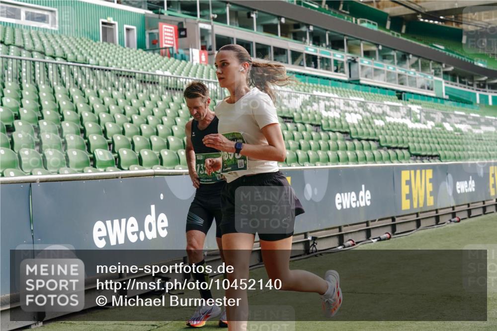 13.09.2026 - 21. swb-Marathon Bremen Michael Burmester http://msf.ph/oto/10452140 13.09.2026 12:50:34 Laufen im Stadion 335, 469, 663, 670, 771, 779, 899, 1455, 1510, 1513, 1517, 1605, 1613, 1723, 1748, 1970, 1998, 2052, 2130, 2288, 2291, 2295, 2347, 2360, 2442, 2444, 2750, 2909, 3043, 3330, 3440, 3484, 3625, 3647, 3808, 3959, 3973, 4023, 4033, 4247, 4368, 4384, 4473, 4559, 4727, 4743, 4781, 4782, 4852, 4888, 4990, 5066, 5111, 5155, 5314, 5377, 5383, 5521, 5532, 5570, 5585, 5594, 5620, 5627, 5636, 5648, 5696, 6267, 6274, 6471, 6652, 6668, 6842, 6901, 6906, 7109, 7115, 7121, 8033, 8798 meine-sportfotos.de