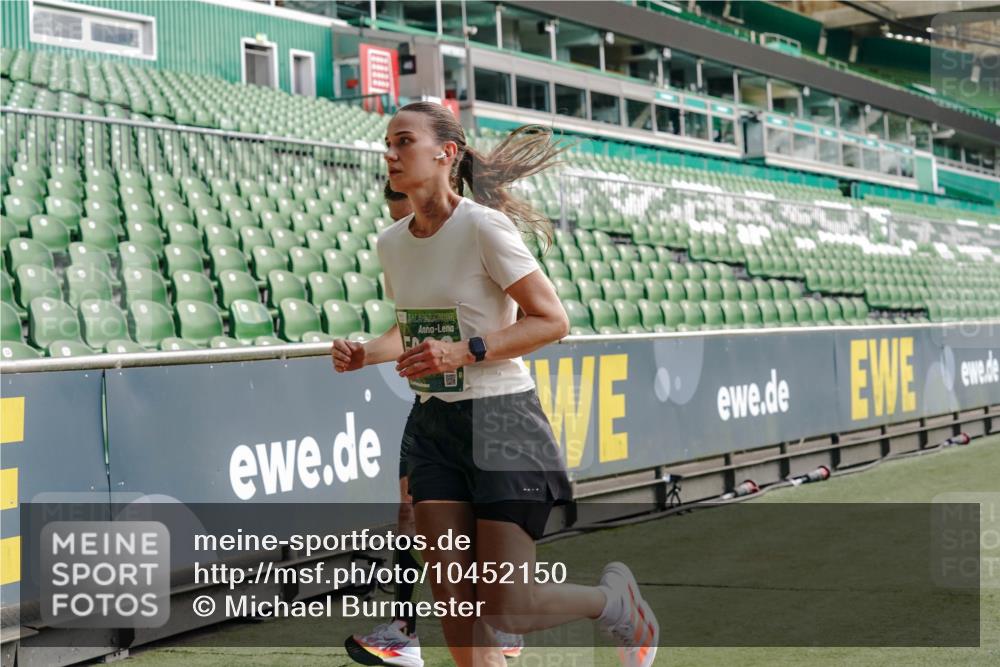 13.09.2026 - 21. swb-Marathon Bremen Michael Burmester http://msf.ph/oto/10452150 13.09.2026 12:50:34 Laufen im Stadion 335, 469, 663, 670, 771, 779, 899, 1455, 1510, 1513, 1517, 1605, 1613, 1723, 1748, 1970, 1998, 2052, 2130, 2288, 2291, 2295, 2347, 2360, 2442, 2444, 2750, 2909, 3043, 3330, 3440, 3484, 3625, 3647, 3808, 3959, 3973, 4023, 4033, 4247, 4368, 4384, 4473, 4559, 4727, 4743, 4781, 4782, 4852, 4888, 4990, 5066, 5111, 5155, 5314, 5377, 5383, 5521, 5532, 5570, 5585, 5594, 5620, 5627, 5636, 5648, 5696, 6267, 6274, 6471, 6652, 6668, 6842, 6901, 6906, 7109, 7115, 7121, 8033, 8798 meine-sportfotos.de