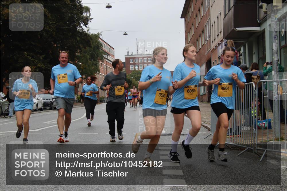 13.09.2026 - Kiel Lauf Markus Tischler http://msf.ph/oto/10452182 13.09.2026 09:48:36 Fleethörn 1990, 11989, 3687, 3550, 6065, 4961 meine-sportfotos.de