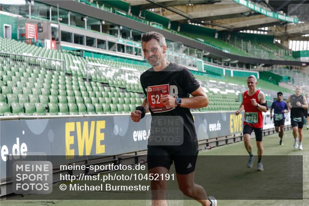 13.09.2026 - 21. swb-Marathon Bremen Michael Burmester http://msf.ph/oto/10452191 13.09.2026 12:50:35 Laufen im Stadion 335, 469, 663, 670, 771, 779, 899, 1455, 1510, 1513, 1517, 1605, 1613, 1748, 1970, 1998, 2052, 2130, 2288, 2291, 2295, 2347, 2360, 2442, 2444, 2750, 2909, 3043, 3330, 3440, 3484, 3625, 3647, 3808, 3959, 3973, 4023, 4033, 4247, 4368, 4384, 4473, 4559, 4727, 4743, 4781, 4782, 4852, 4888, 4990, 5066, 5111, 5155, 5314, 5377, 5383, 5521, 5532, 5570, 5585, 5594, 5620, 5627, 5636, 5696, 6267, 6274, 6471, 6652, 6668, 6842, 6901, 6906, 7109, 7115, 7121, 8033, 8798 meine-sportfotos.de