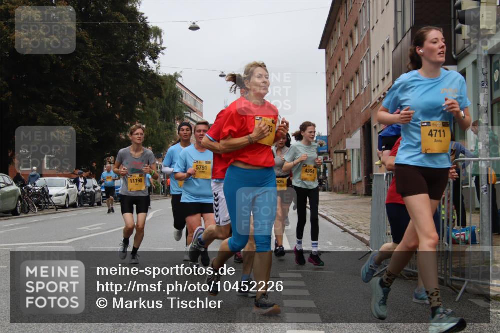 13.09.2026 - Kiel Lauf Markus Tischler http://msf.ph/oto/10452226 13.09.2026 09:48:54 Fleethörn 11190, 5791, 626, 4364, 4711 meine-sportfotos.de