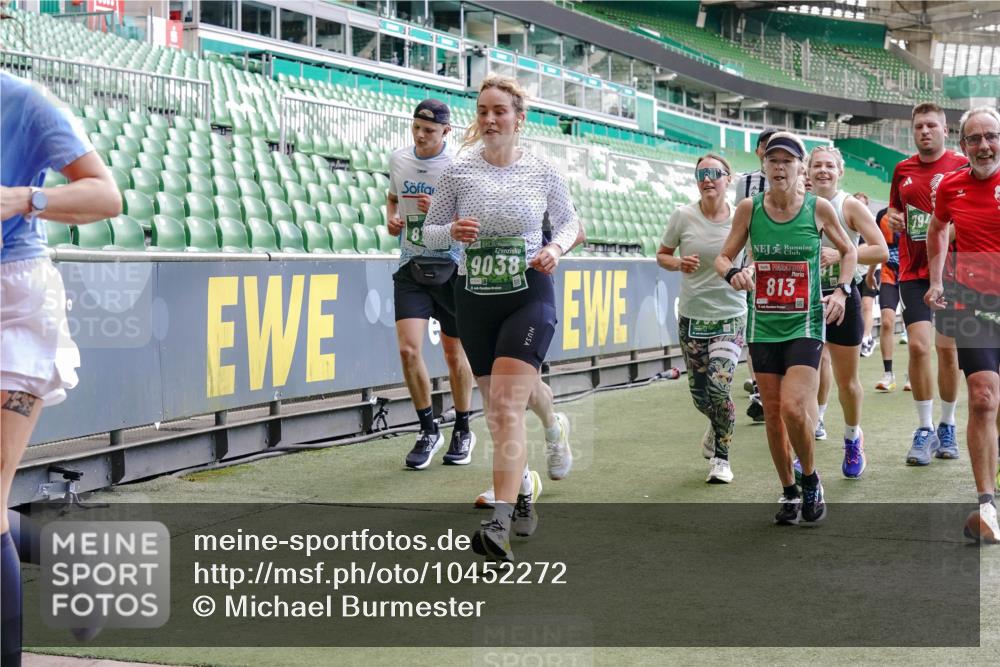 13.09.2026 - 21. swb-Marathon Bremen Michael Burmester http://msf.ph/oto/10452272 13.09.2026 13:09:58 Laufen im Stadion 164, 383, 391, 448, 532, 549, 563, 581, 625, 813, 869, 898, 1025, 1072, 1124, 1150, 1180, 1398, 1738, 1855, 1867, 1880, 1894, 1967, 2202, 2208, 2232, 2243, 2268, 2284, 2333, 2339, 2342, 2380, 2413, 2429, 2432, 2441, 2467, 2471, 2525, 2530, 2553, 2573, 2594, 2654, 2682, 2692, 2714, 2717, 2785, 2819, 2823, 2841, 2897, 2920, 2930, 2931, 2932, 2941, 3032, 3063, 3086, 3089, 3122, 3208, 3291, 3316, 3327, 3333, 3370, 3398, 3410, 3437, 3470, 3707, 3769, 109 meine-sportfotos.de