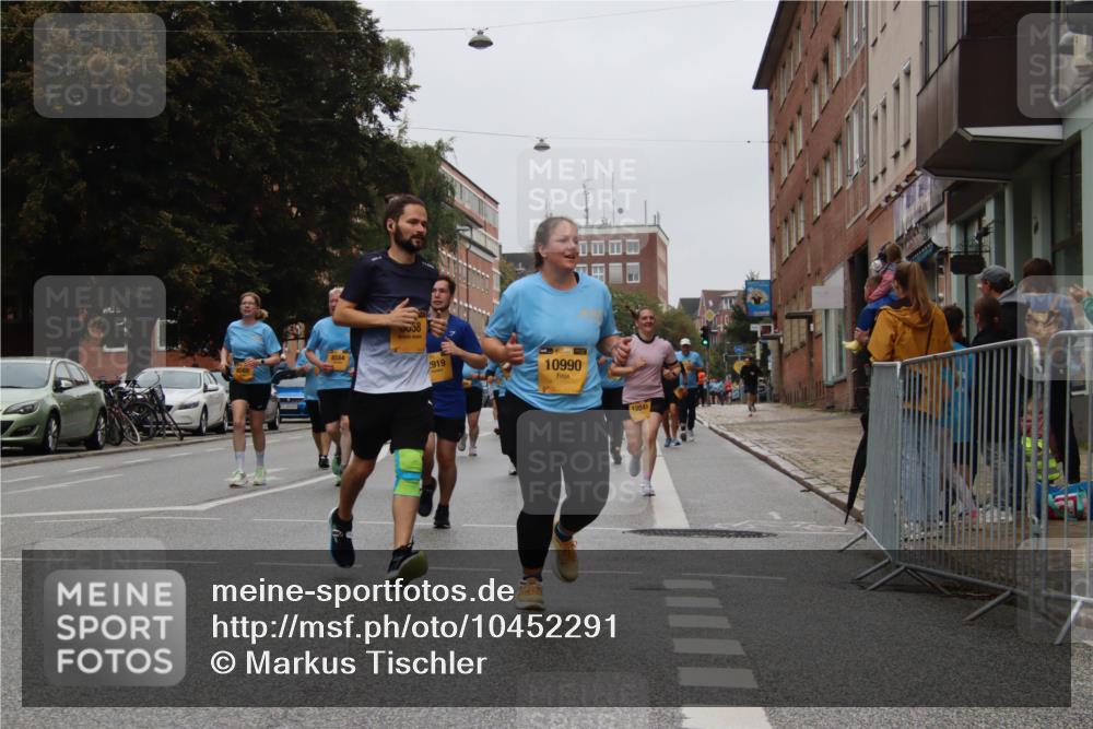 13.09.2026 - Kiel Lauf Markus Tischler http://msf.ph/oto/10452291 13.09.2026 09:49:10 Fleethörn 8584, 0058, 919, 10990, 12045 meine-sportfotos.de