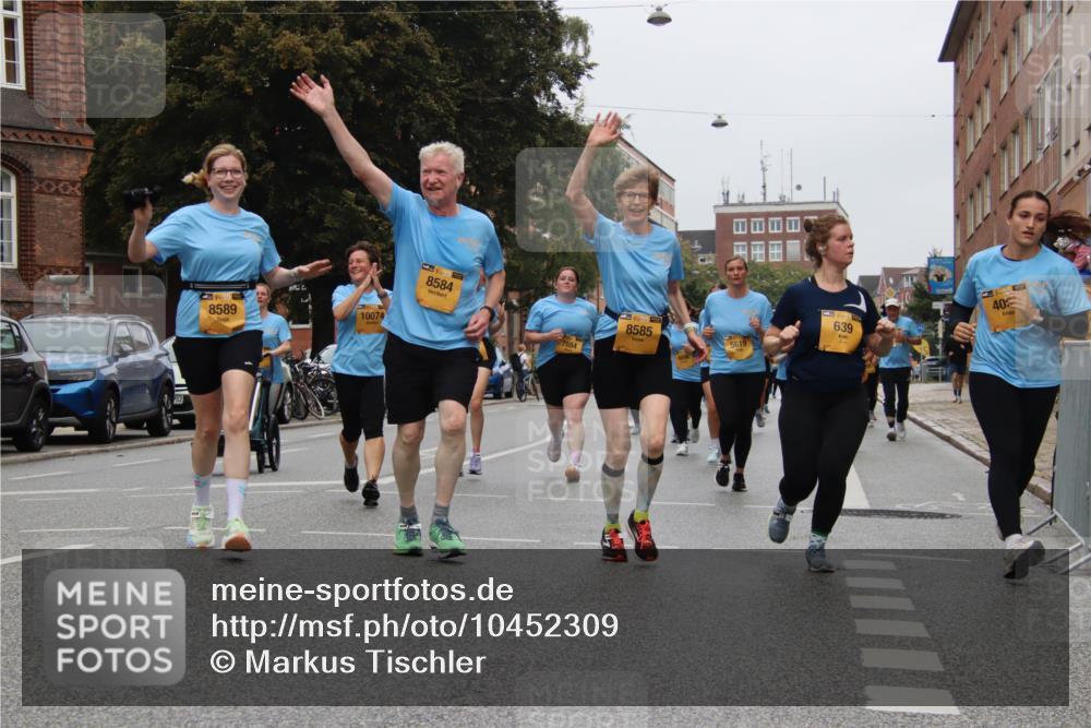 13.09.2026 - Kiel Lauf Markus Tischler http://msf.ph/oto/10452309 13.09.2026 09:49:14 Fleethörn 8589, 10074, 8584, 8585, 5619, 639, 40 meine-sportfotos.de