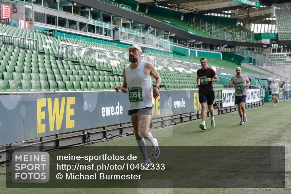13.09.2026 - 21. swb-Marathon Bremen Michael Burmester http://msf.ph/oto/10452333 13.09.2026 12:50:41 Laufen im Stadion 335, 469, 663, 670, 771, 779, 1125, 1146, 1162, 1455, 1510, 1513, 1517, 1605, 1613, 1748, 1970, 1998, 2052, 2130, 2288, 2291, 2295, 2347, 2360, 2442, 2444, 2750, 2909, 3330, 3440, 3484, 3625, 3647, 3703, 3808, 3959, 4023, 4033, 4368, 4384, 4473, 4559, 4582, 4727, 4743, 4781, 4782, 4888, 4990, 5066, 5111, 5155, 5314, 5377, 5383, 5521, 5532, 5570, 5585, 5594, 5620, 5627, 5636, 5696, 6267, 6274, 6471, 6652, 6668, 6842, 6901, 6906, 7109, 7115, 7121, 8033, 8798 meine-sportfotos.de