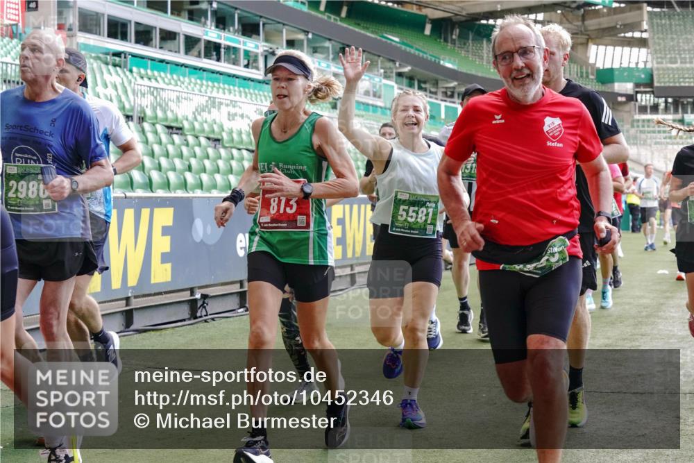 13.09.2026 - 21. swb-Marathon Bremen Michael Burmester http://msf.ph/oto/10452346 13.09.2026 13:10:00 Laufen im Stadion 164, 383, 391, 448, 532, 549, 563, 581, 625, 813, 869, 898, 1025, 1072, 1150, 1180, 1398, 1738, 1855, 1867, 1880, 1894, 1967, 2202, 2208, 2232, 2243, 2268, 2284, 2333, 2339, 2342, 2380, 2413, 2429, 2432, 2441, 2467, 2471, 2525, 2530, 2553, 2573, 2594, 2654, 2682, 2692, 2714, 2717, 2785, 2819, 2823, 2841, 2897, 2920, 2931, 2932, 2941, 3032, 3063, 3086, 3089, 3122, 3174, 3208, 3291, 3316, 3327, 3333, 3370, 3398, 3410, 3437, 3470, 3707, 3769, 109 meine-sportfotos.de