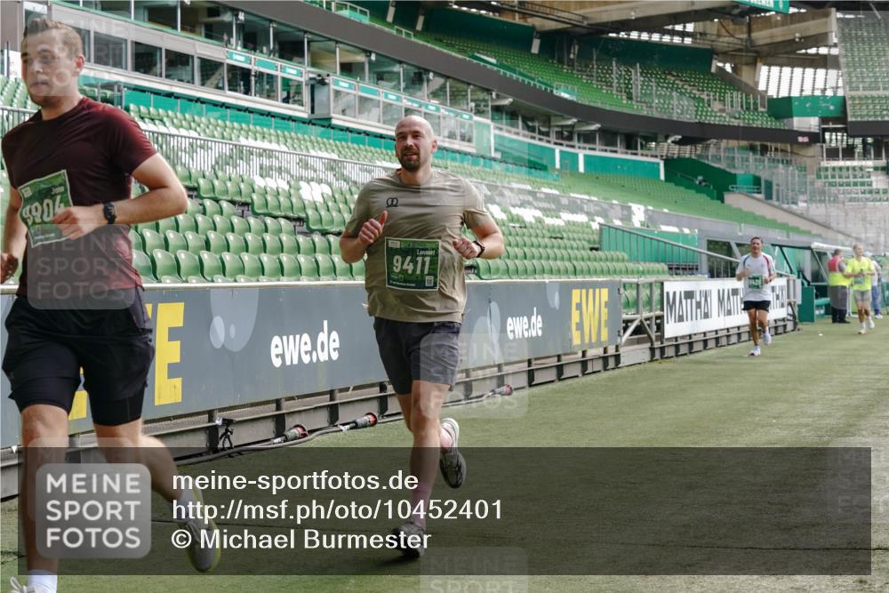 13.09.2026 - 21. swb-Marathon Bremen Michael Burmester http://msf.ph/oto/10452401 13.09.2026 12:50:44 Laufen im Stadion 335, 469, 663, 670, 771, 779, 1125, 1146, 1162, 1455, 1510, 1513, 1517, 1605, 1613, 1970, 1998, 2052, 2130, 2288, 2291, 2295, 2347, 2360, 2442, 2444, 2750, 2909, 3330, 3440, 3484, 3625, 3647, 3703, 3808, 3959, 4023, 4033, 4368, 4384, 4473, 4559, 4582, 4727, 4743, 4781, 4782, 4888, 4895, 5066, 5111, 5155, 5314, 5377, 5383, 5521, 5532, 5570, 5585, 5594, 5620, 5627, 5636, 5696, 6267, 6274, 6471, 6652, 6668, 6842, 6901, 6906, 7109, 7115, 7121, 8033, 8798 meine-sportfotos.de