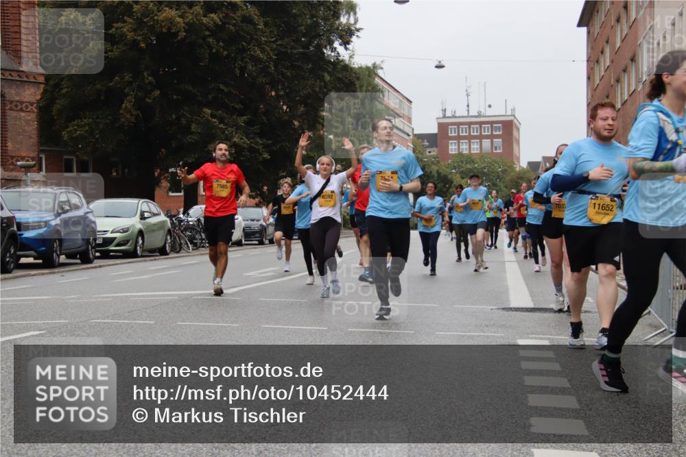 13.09.2026 - Kiel Lauf Markus Tischler http://msf.ph/oto/10452444 13.09.2026 09:49:54 Fleethörn 7585, 6592, 7804, 37, 11652 meine-sportfotos.de