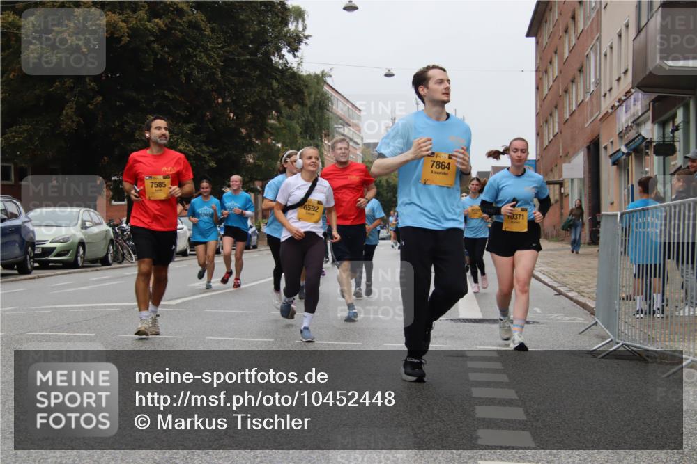 13.09.2026 - Kiel Lauf Markus Tischler http://msf.ph/oto/10452448 13.09.2026 09:49:55 Fleethörn 7585, 6592, 38, 7864, 371 meine-sportfotos.de