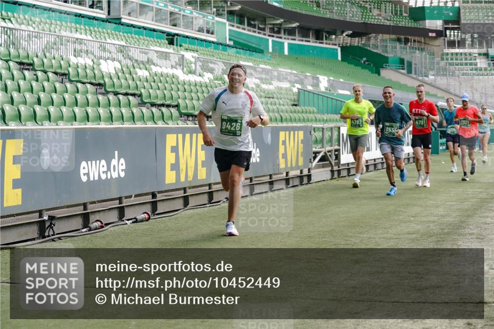 13.09.2026 - 21. swb-Marathon Bremen Michael Burmester http://msf.ph/oto/10452449 13.09.2026 12:50:48 Laufen im Stadion 335, 469, 663, 670, 771, 779, 1125, 1146, 1162, 1455, 1510, 1513, 1517, 1605, 1613, 1970, 1998, 2052, 2130, 2288, 2291, 2295, 2347, 2360, 2442, 2444, 2447, 2750, 2759, 2909, 3440, 3484, 3625, 3647, 3703, 3808, 3959, 4023, 4033, 4368, 4384, 4473, 4559, 4571, 4582, 4727, 4743, 4781, 4782, 4888, 4895, 5066, 5111, 5155, 5314, 5377, 5383, 5521, 5532, 5585, 5594, 5620, 5627, 5636, 5696, 6267, 6274, 6471, 6652, 6668, 6842, 6901, 6906, 7109, 7115, 7121, 8033, 8798 meine-sportfotos.de
