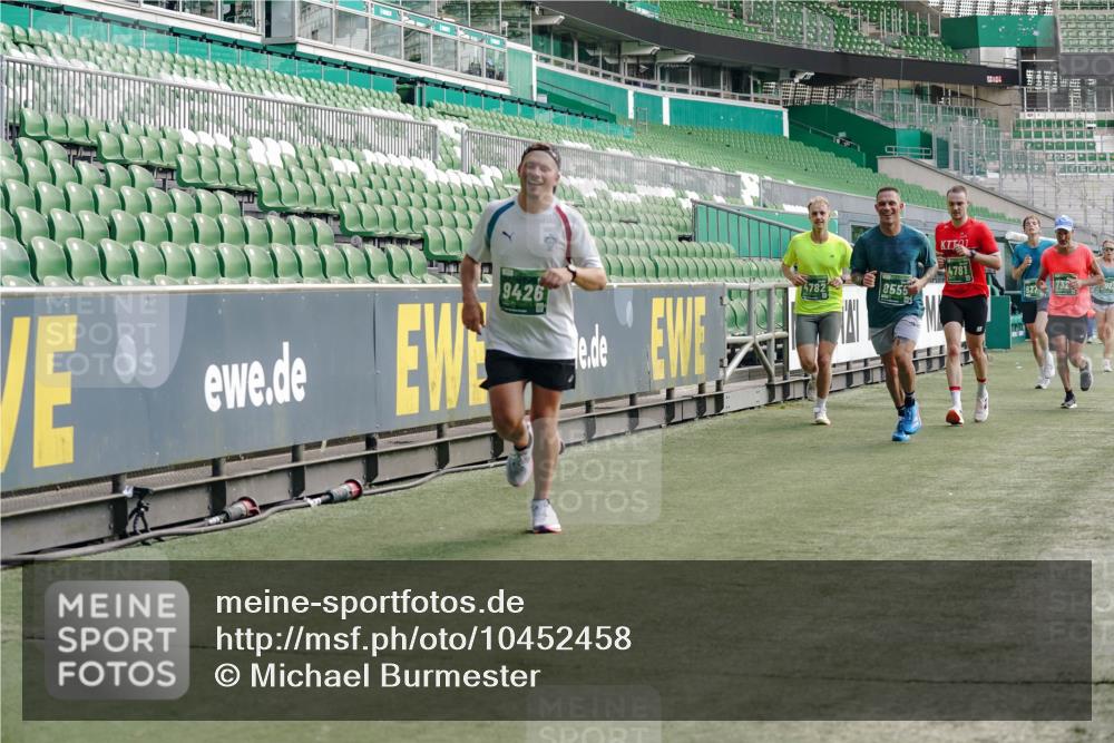 13.09.2026 - 21. swb-Marathon Bremen Michael Burmester http://msf.ph/oto/10452458 13.09.2026 12:50:48 Laufen im Stadion 335, 469, 663, 670, 771, 779, 1125, 1146, 1162, 1455, 1510, 1513, 1517, 1605, 1613, 1970, 1998, 2052, 2130, 2288, 2291, 2295, 2347, 2360, 2442, 2444, 2447, 2750, 2759, 2909, 3440, 3484, 3625, 3647, 3703, 3808, 3959, 4023, 4033, 4368, 4384, 4473, 4559, 4571, 4582, 4727, 4743, 4781, 4782, 4888, 4895, 5066, 5111, 5155, 5314, 5377, 5383, 5521, 5532, 5585, 5594, 5620, 5627, 5636, 5696, 6267, 6274, 6471, 6652, 6668, 6842, 6901, 6906, 7109, 7115, 7121, 8033, 8798 meine-sportfotos.de