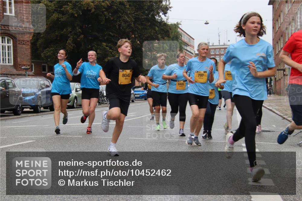 13.09.2026 - Kiel Lauf Markus Tischler http://msf.ph/oto/10452462 13.09.2026 09:49:58 Fleethörn 8042, 8405, 797, 664 meine-sportfotos.de