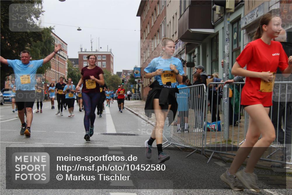 13.09.2026 - Kiel Lauf Markus Tischler http://msf.ph/oto/10452580 13.09.2026 09:50:30 Fleethörn 11143, 5731, 4, 384, 6829 meine-sportfotos.de