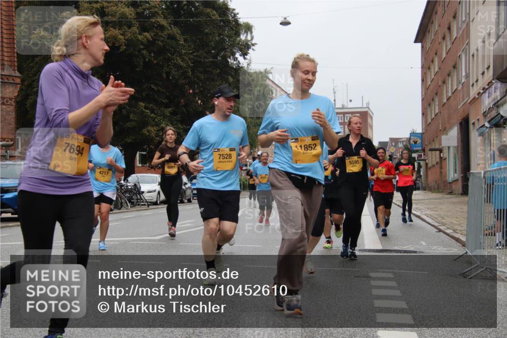 13.09.2026 - Kiel Lauf Markus Tischler http://msf.ph/oto/10452610 13.09.2026 09:50:35 Fleethörn 39, 7694, 4217, 8097, 38, 7528, 38, 11852, 5595, 2777 meine-sportfotos.de