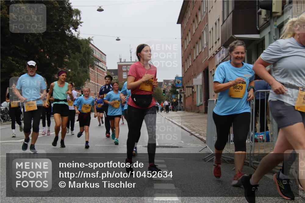 13.09.2026 - Kiel Lauf Markus Tischler http://msf.ph/oto/10452634 13.09.2026 09:50:43 Fleethörn 61, 9616, 11047, 674, 1552, 9829 meine-sportfotos.de