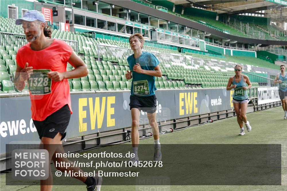 13.09.2026 - 21. swb-Marathon Bremen Michael Burmester http://msf.ph/oto/10452678 13.09.2026 12:50:55 Laufen im Stadion 335, 469, 663, 670, 771, 779, 1125, 1146, 1162, 1455, 1510, 1513, 1517, 1605, 1613, 1970, 1998, 2052, 2130, 2288, 2291, 2295, 2347, 2360, 2442, 2444, 2447, 2750, 2759, 2909, 3440, 3484, 3625, 3647, 3703, 3808, 3959, 4023, 4165, 4368, 4384, 4429, 4473, 4559, 4571, 4582, 4727, 4743, 4781, 4782, 4888, 4895, 5066, 5079, 5111, 5155, 5168, 5314, 5377, 5383, 5521, 5532, 5585, 5620, 5627, 5636, 5696, 6267, 6274, 6471, 6652, 6668, 6901, 6906, 7109, 7115, 7121, 8033, 8798 meine-sportfotos.de