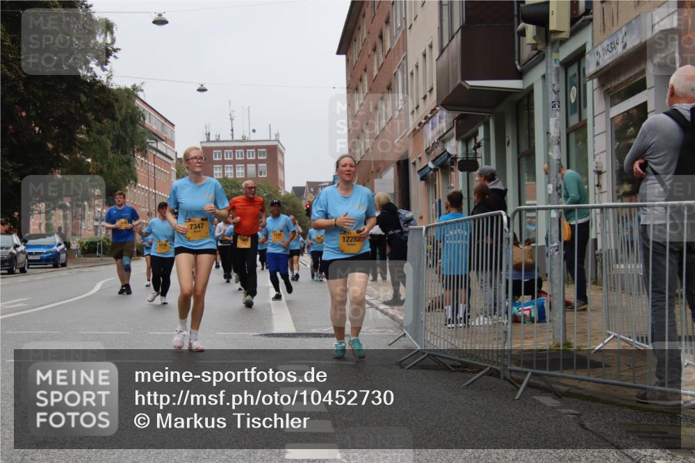 13.09.2026 - Kiel Lauf Markus Tischler http://msf.ph/oto/10452730 13.09.2026 09:51:24 Fleethörn 7347, 1395, 7742, 12282 meine-sportfotos.de