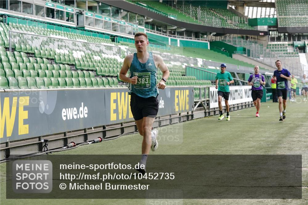 13.09.2026 - 21. swb-Marathon Bremen Michael Burmester http://msf.ph/oto/10452735 13.09.2026 12:50:58 Laufen im Stadion 335, 469, 663, 670, 734, 771, 779, 1043, 1125, 1146, 1162, 1455, 1510, 1513, 1517, 1605, 1613, 1970, 1998, 2052, 2130, 2288, 2291, 2295, 2347, 2360, 2442, 2444, 2447, 2759, 3440, 3484, 3625, 3647, 3703, 3808, 3959, 4023, 4165, 4368, 4384, 4429, 4473, 4559, 4571, 4582, 4727, 4781, 4782, 4888, 4895, 5066, 5079, 5111, 5155, 5168, 5314, 5377, 5379, 5383, 5521, 5532, 5585, 5620, 5627, 5636, 5696, 6267, 6274, 6471, 6652, 6668, 6901, 6906, 7109, 7115, 7121, 8033, 8798 meine-sportfotos.de