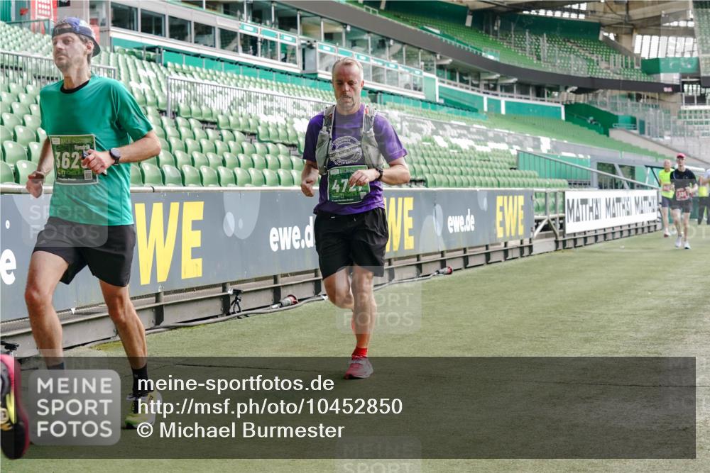 13.09.2026 - 21. swb-Marathon Bremen Michael Burmester http://msf.ph/oto/10452850 13.09.2026 12:51:04 Laufen im Stadion 335, 469, 663, 670, 734, 771, 1043, 1125, 1146, 1162, 1455, 1510, 1513, 1517, 1605, 1613, 1970, 1998, 2052, 2130, 2288, 2291, 2295, 2347, 2360, 2442, 2444, 2447, 2759, 3440, 3484, 3625, 3647, 3703, 3808, 3959, 4023, 4165, 4368, 4384, 4429, 4473, 4559, 4571, 4582, 4727, 4781, 4782, 4888, 4895, 5066, 5079, 5111, 5155, 5168, 5314, 5377, 5379, 5383, 5521, 5532, 5585, 5620, 5627, 5636, 5696, 6267, 6274, 6471, 6652, 6668, 6901, 6906, 7109, 7115, 7121, 8033, 8798 meine-sportfotos.de