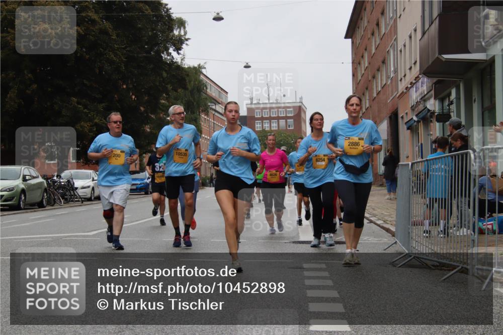 13.09.2026 - Kiel Lauf Markus Tischler http://msf.ph/oto/10452898 13.09.2026 09:52:25 Fleethörn 200, 32, 10495, 10535, 4626, 6254, 2886 meine-sportfotos.de